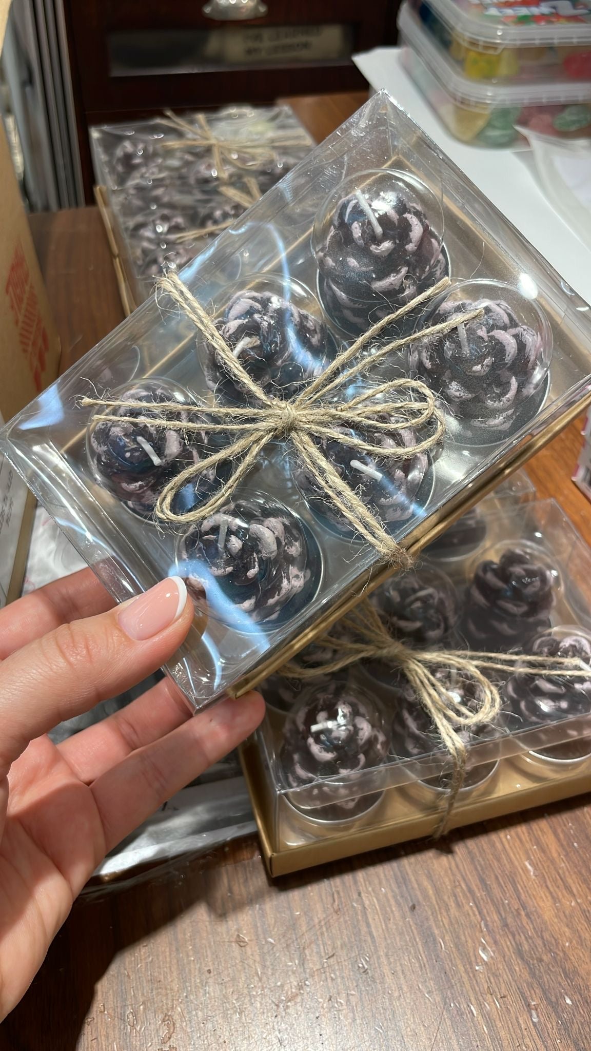 Pinecone Tealight Candle Set