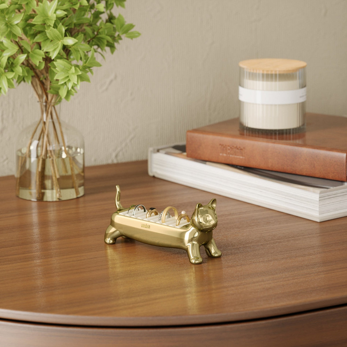 Ali Cat Ring Holder Gold