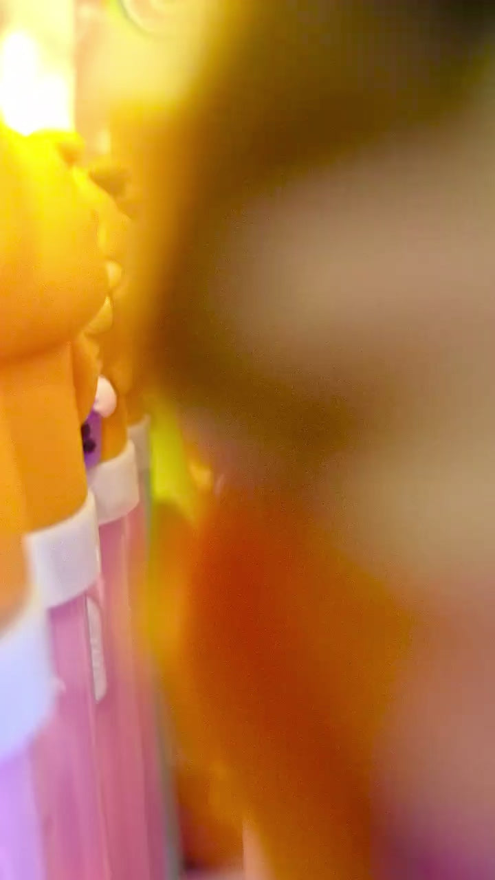 Load video: Guinea Pig Led Pen