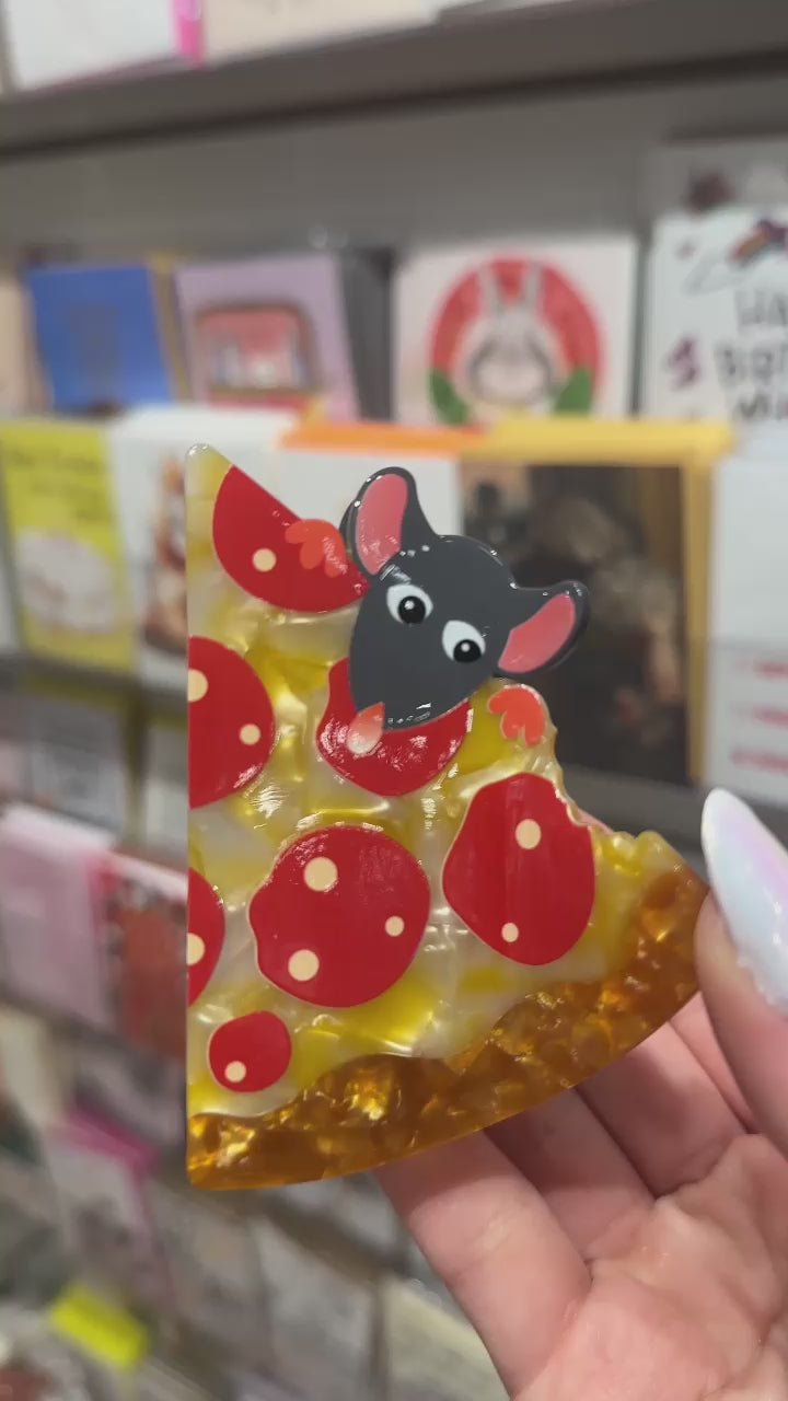 Load video: Pizza Rat Hair Clip