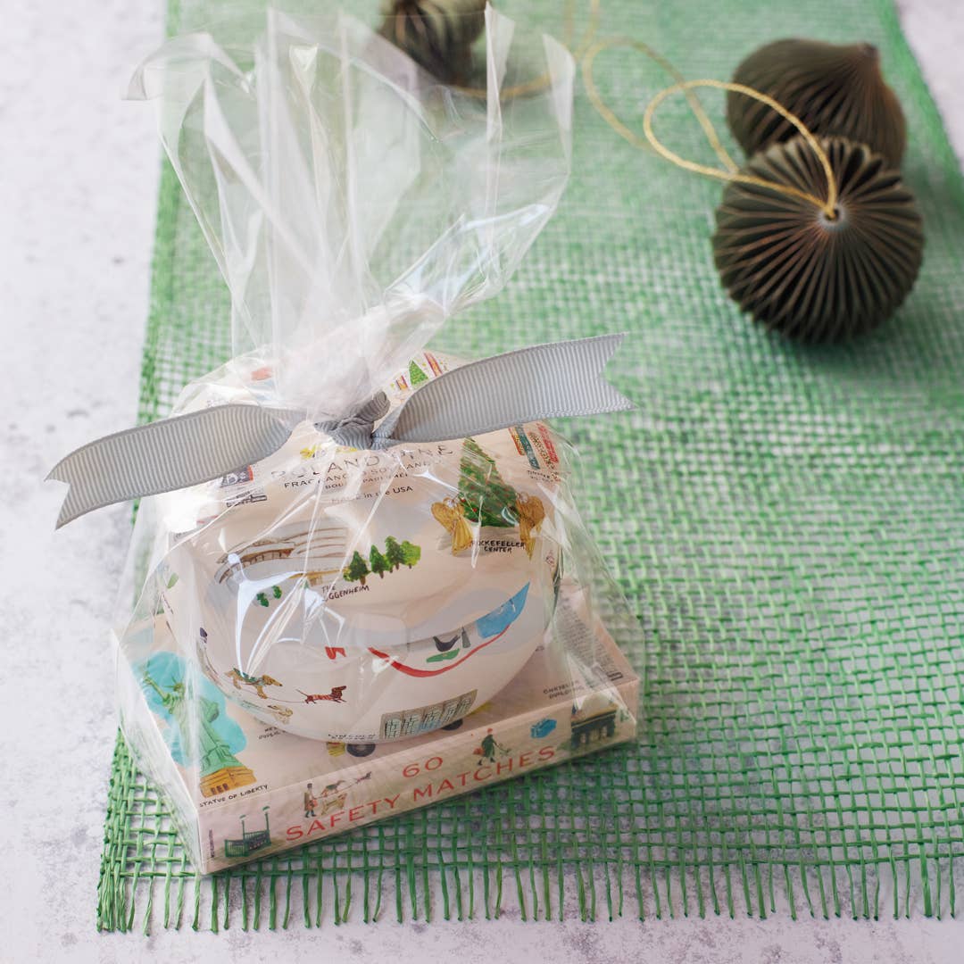 Holiday In New York Tin Candle And Match Set